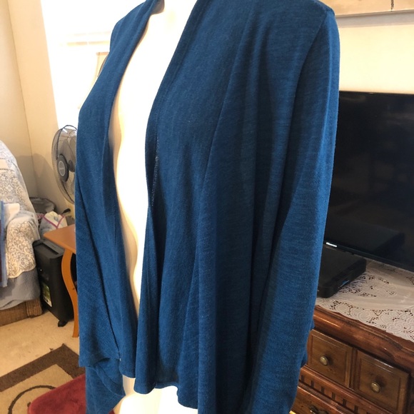 Cardigan - Picture 2 of 4